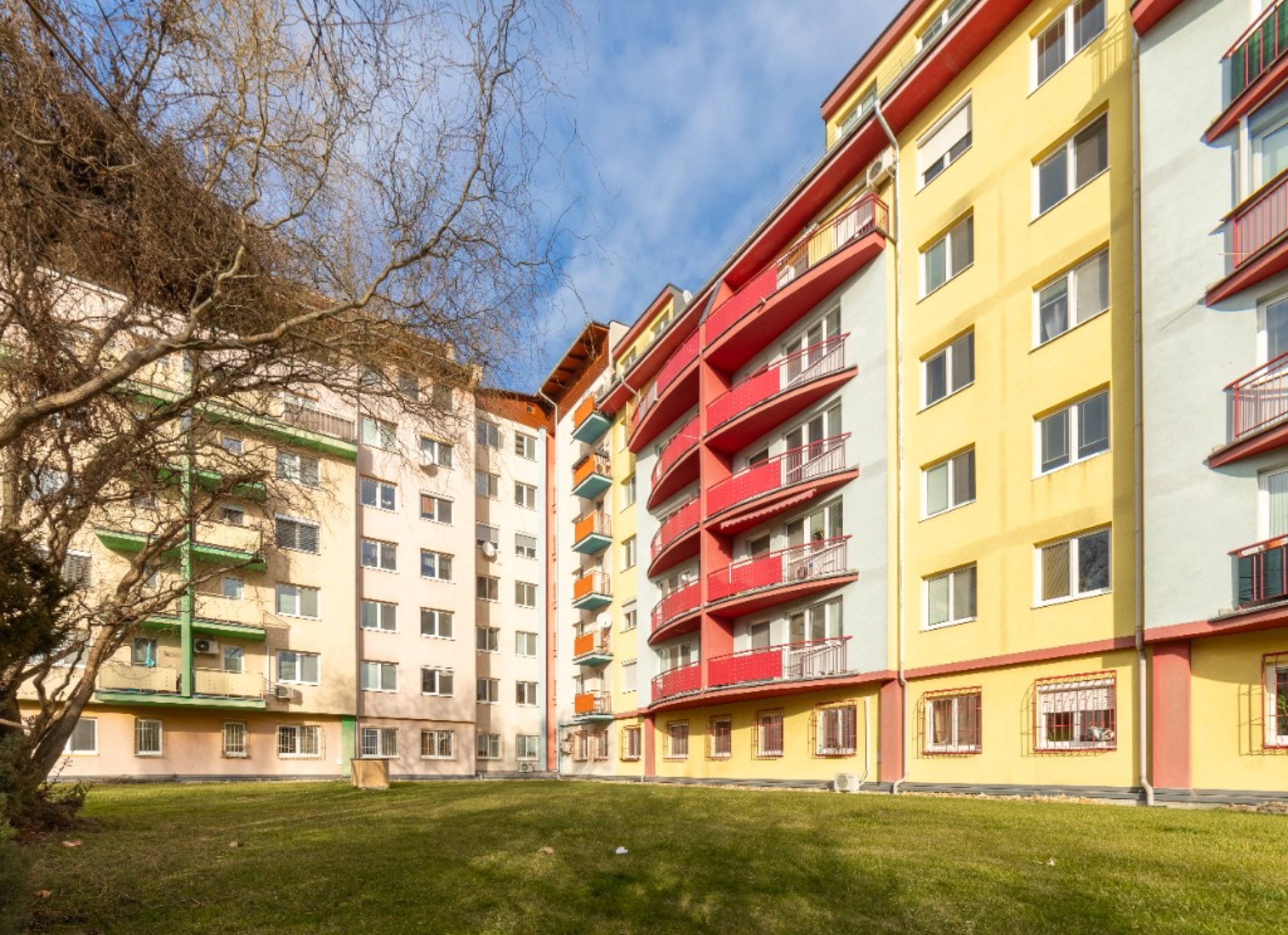 Edificio en la calle Šustekova, Bratislava-Petržalka